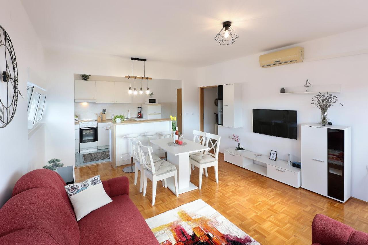 Apartment Leon - Sea View Fiume Kültér fotó